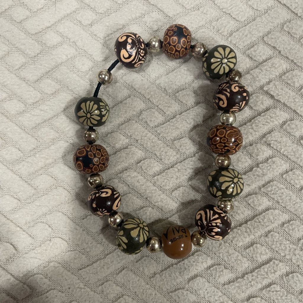 Beaded Bracelet With Silver And Brown Tones